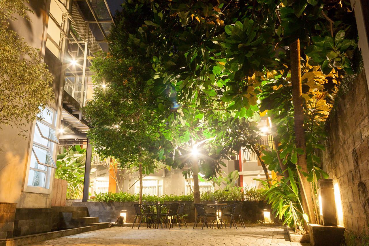 Griya Regato Otel Cakarta Dış mekan fotoğraf